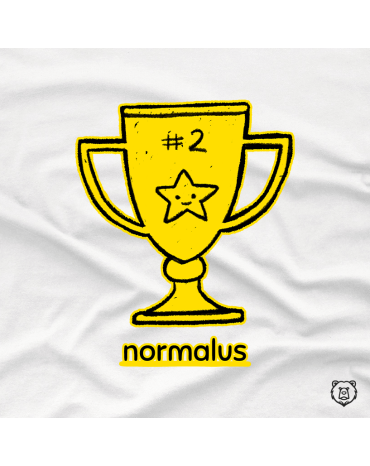 Džemperis su užrašu "normalus"